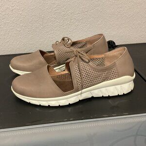 New Naot Ophelia shoes 41